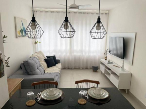 Apartamento quarteirão da praia (Boqueirão)